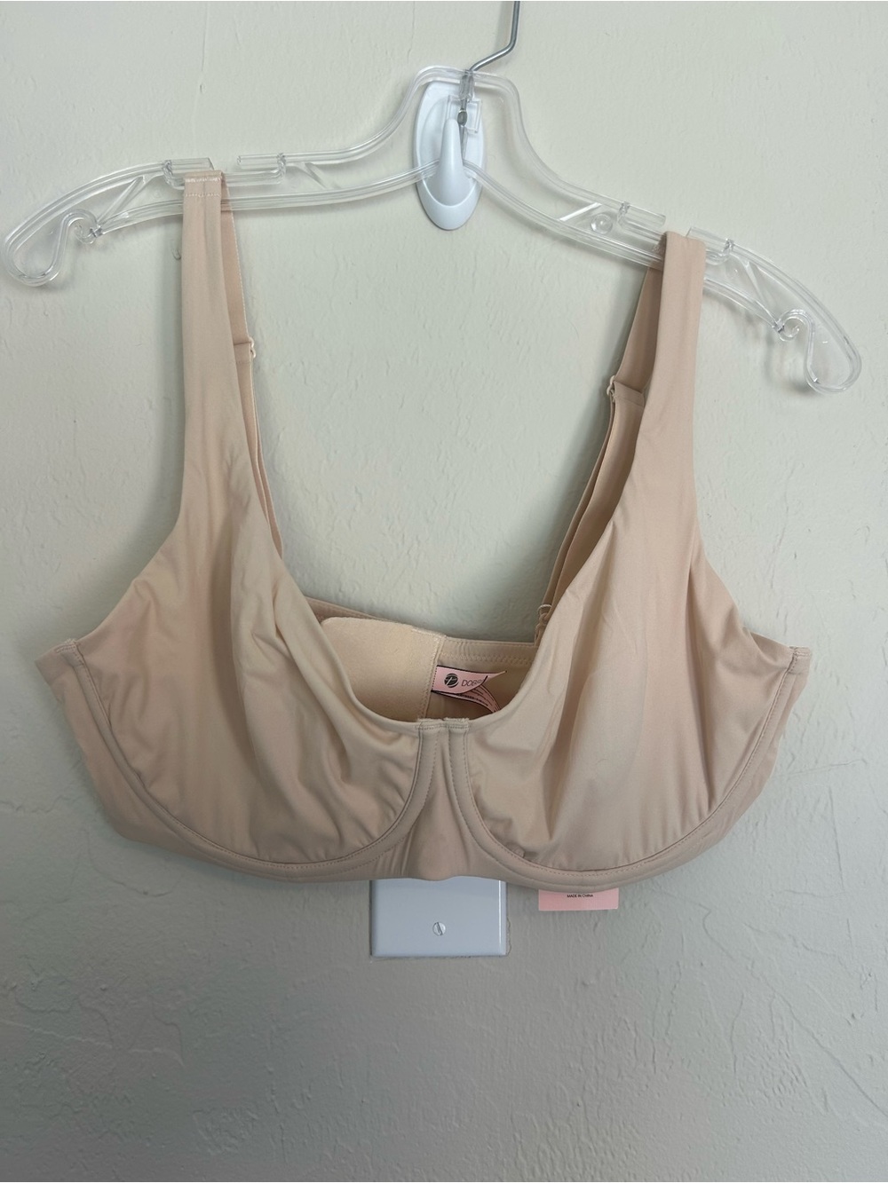 Dobreva Beige Unpadded Underwire Bra 38DD Nwt! (1740)